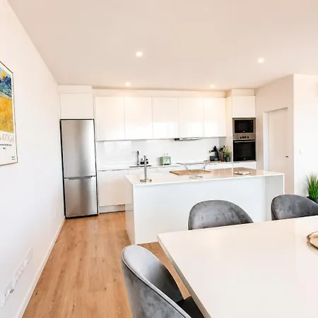 Vanguard View Apartment