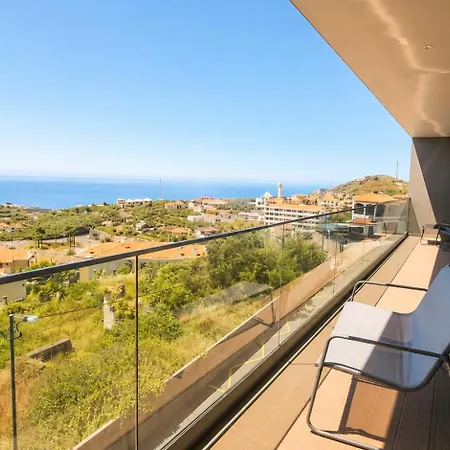 Apartment Vanguard View *