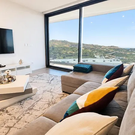 Vanguard View Camara de Lobos