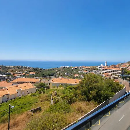 Vanguard View Apartment *